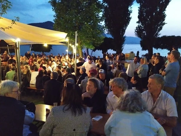 Rockstubätä im Kurpark Gäste an der Rockstubätä im Kurpark