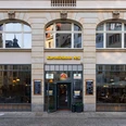 Kartoffelhaus N°1 Außenansicht – Gastronomien in Leipzig Im Kartoffelhaus in der Leipziger Innenstadt dreht sich alles um die verschiedenen Zubereitungsarten der beliebten "Knolle", Gastronomie, Kulinarik