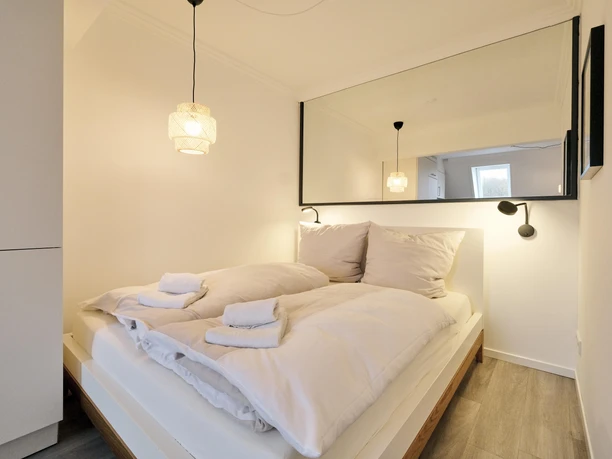 Schlafzimmer mit Doppelbett Schlafzimmer mit Doppelbett