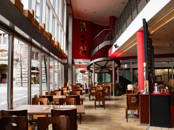 La Piazza Restaurant Intérieur - Gastronomie à Leipzig Sur deux étages, La Piazza sur la Burgplatz invite à s'attarder, gastronomie