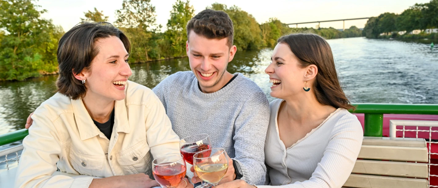 Weinprobe auf der Weißen Flotte
