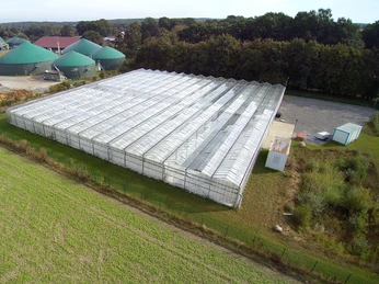 Gewächshaus von JoMaa Spirulina von außen