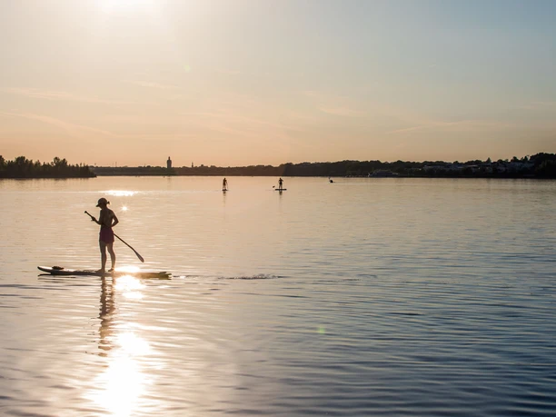 Lac de Markkleeberg-SUP-Coucher de soleil.JPG