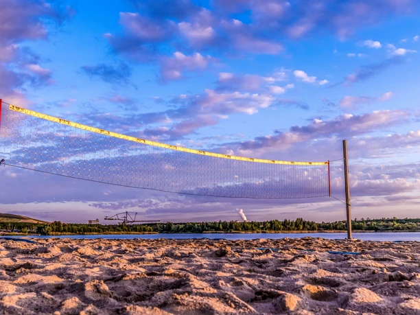 Lac de Markkleeberg-Plage-Volley-ball.JPG