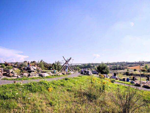 Lac de Markkleeberg-Aire de jeux en pierre-Totale.jpg
