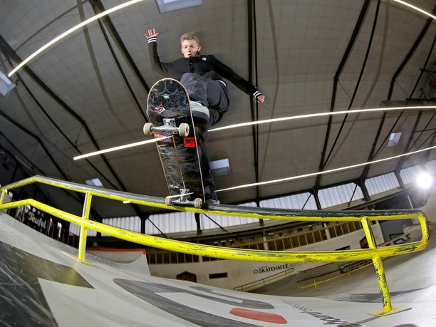 Skatehalle Aurich Skateboard Trick Skatehalle Aurich Skateboard Trick