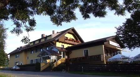 gasthof-sonne-murnau-biergarten.jpg