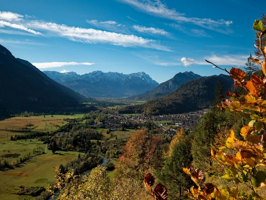 Blick von Oberau zum Wettersteinmassiv
