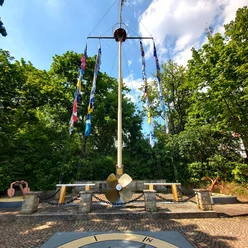 Minden_Schiffermast Hol fast.jpg Das Bild zeigt den Schiffermast Hol fast.