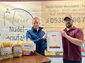 Harzer Nudel-Manufaktur - Urkundenübergabe Harzer Nudel-Manufaktur - Urkundenübergabe
