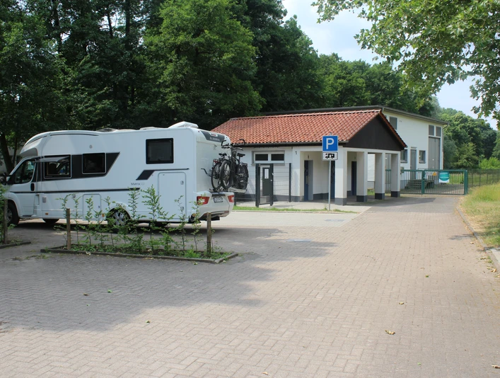 Wohnmobilstellplatz 1.JPG