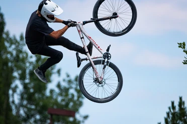 mountain-bike-4297972_1920.jpg