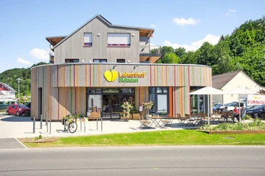 Lehenhof Bioladen Aussenansicht.jpg