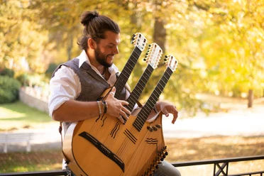 Konzert: Vicente Patiz - Adventsures 2024 / 20 Jahre Jubiläum