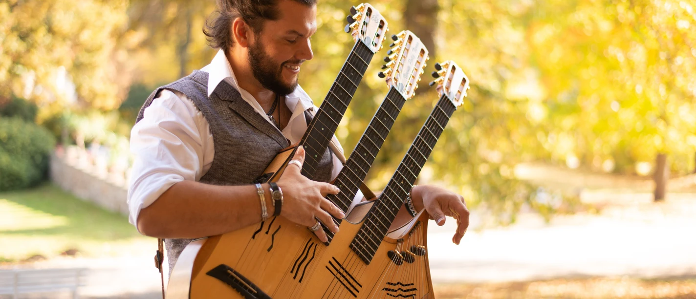 Konzert: Vicente Patiz - Adventsures 2024 / 20 Jahre Jubiläum