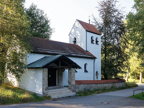 Pauluskirche_Bad_Kohlgrub_Bild1.jpg