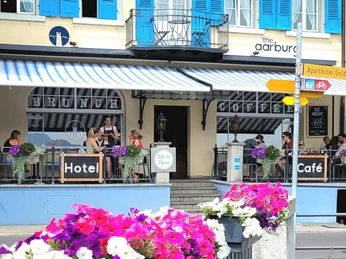 the-aarburg-hotel-cafe-terrasse.jpg