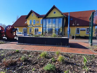 Foto Verweilfläche Bahnhof 7.jpg