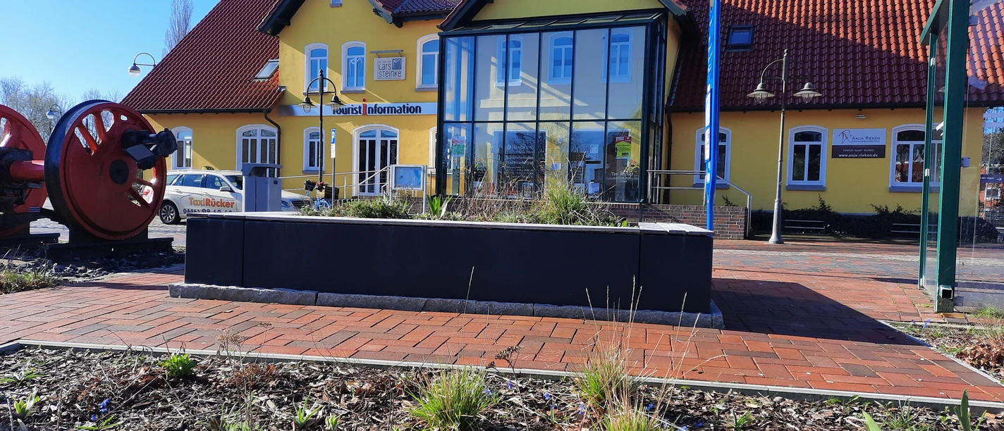 Foto Verweilfläche Bahnhof 7.jpg