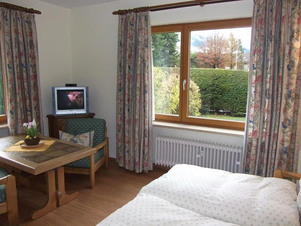 Wohnraum mit Schlafplatz