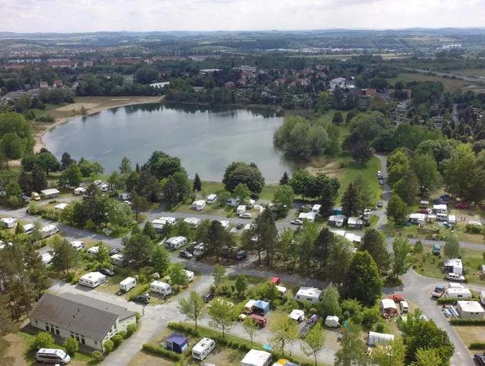 Luftaufnahme Waldcampingplatz