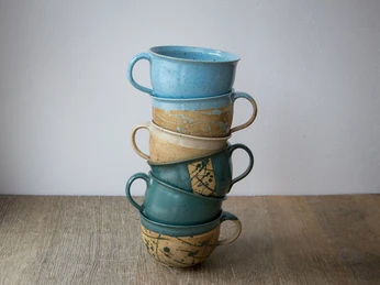 Töpferei Alte Schmiede - Tassenstapel Töpferei Alte Schmiede - Tassenstapel