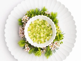 Colonnade Food Essen im Colonnade Dining at the ColonnadeManger à la Colonnade