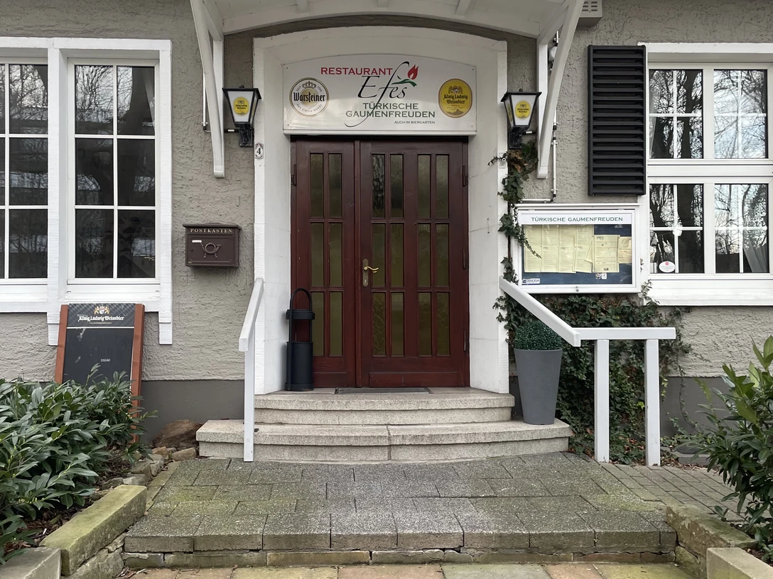 Minden - Efes Das Bild zeigt den Eingangsbereich des Restaurants Efes.