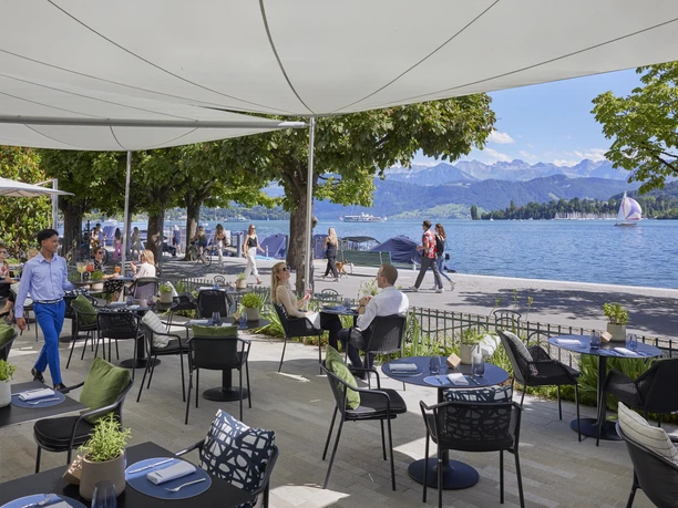 Terrasse près du Quai 10