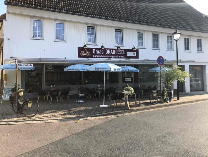 Omas Drahtesel in Schöningen - Außenansicht Omas Drahtesel in Schöningen - Außenansicht