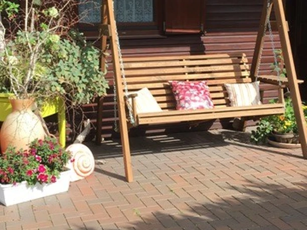Terrasse Kranich-Holzferienhaus „Kleine Auszeit“
