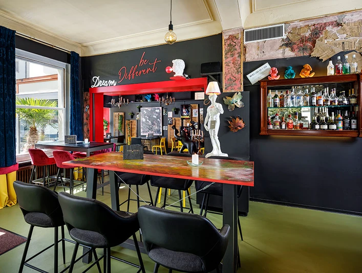 Verrückt - Bar & Bistro Verrückt - Bar & BistroVerrückt - Bar & BistroVerrückt - Bar & Bistro