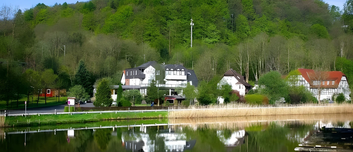 FLUX - Biohotel im Werrtal, Hausansicht_out.jpg