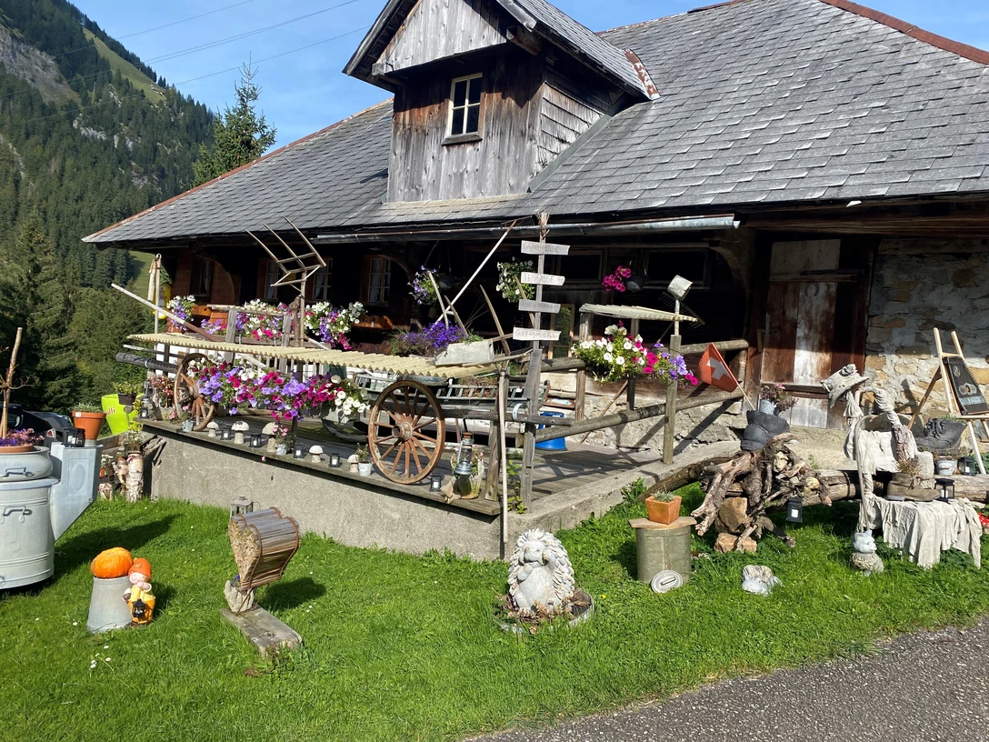 The Gründli alpine farm is located directly on the Glaubenberg pass road_Joshua Herzog.JPG