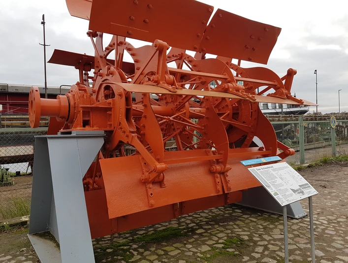 Schaufelrad LöLa©Dorothee Meyer (1).jpg Schaufelrad am Lösch- & Ladeplatz