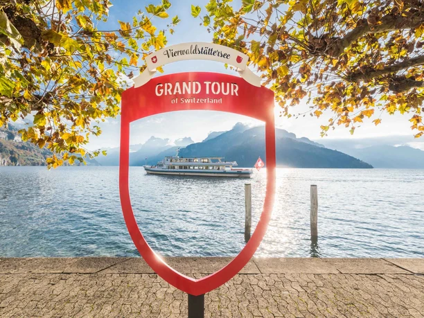Fotospot_GrandTour_Brunnen