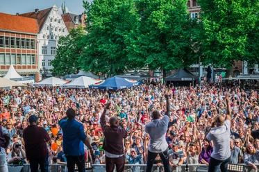 Lüneburg feiert "Lüneburg celebrates!" on the market square