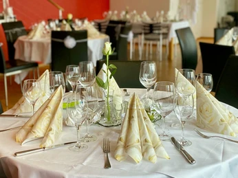 Glasi-Bar by the lake