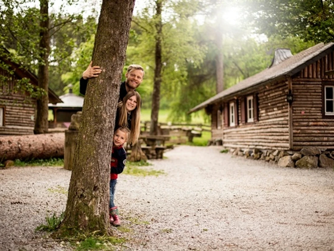 Hiebammen Hütte Familie