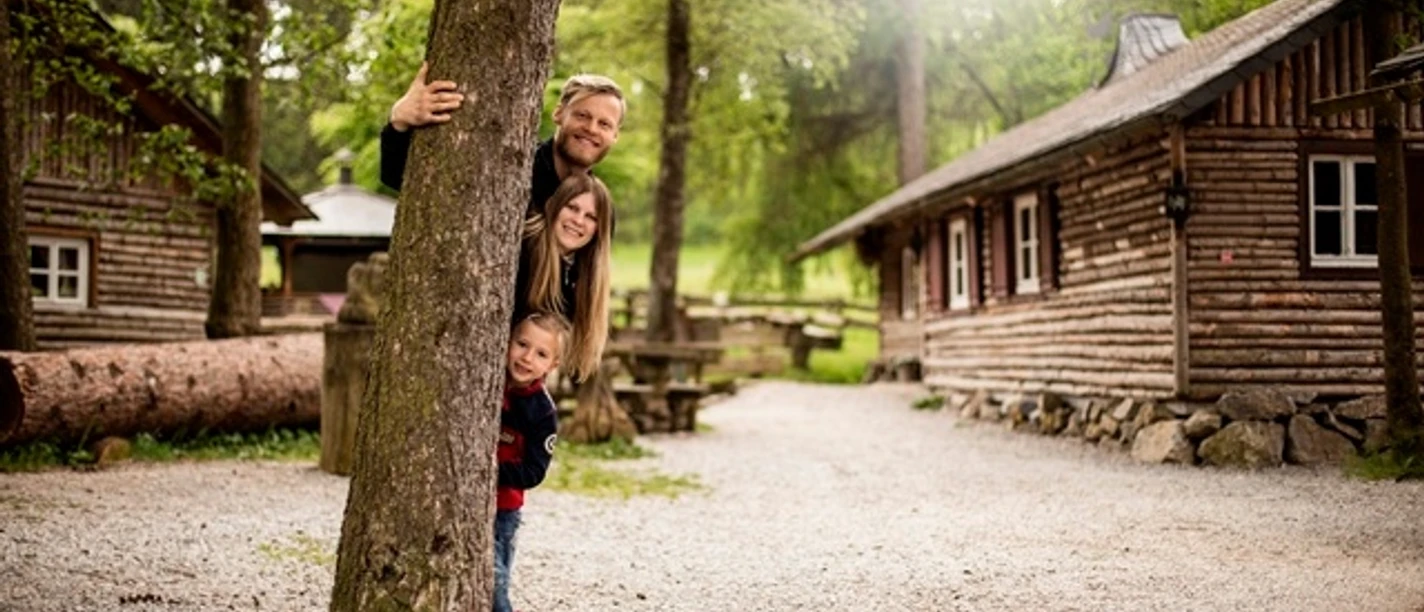 Hiebammen Hütte Familie
