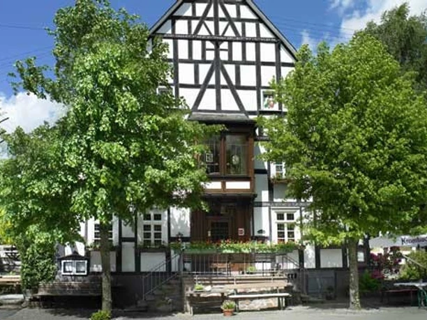 Gasthof zu den Linden