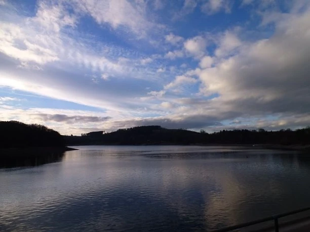 Dämmerung am Hennesee Dämmerung am Hennesee