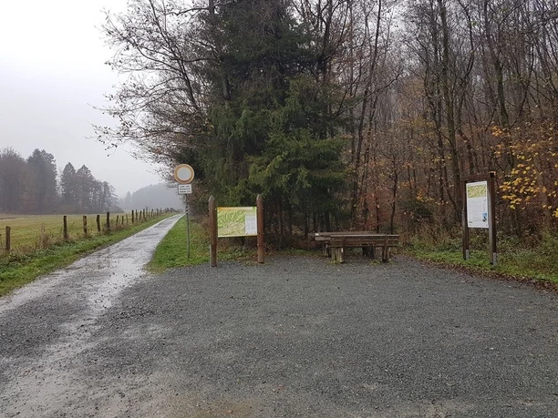 Der Wanderparkplatz Kohlwedertal bei Meschede