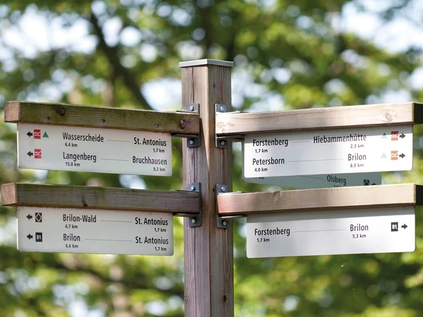 Vorbildliche Ausschilderung auf dem Rothaarsteig