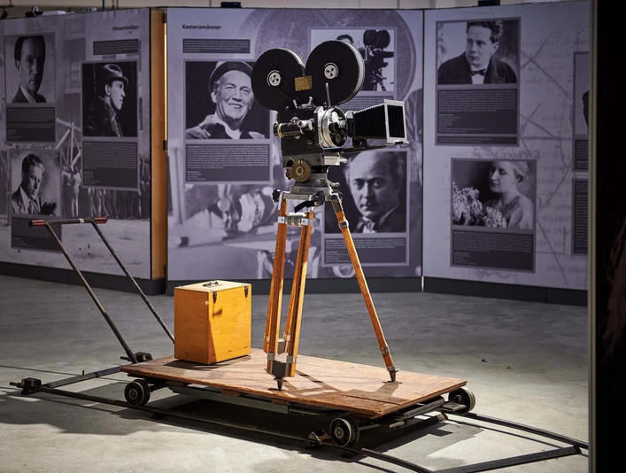 Stummfilmkamera-MuMa-Forum.jpg