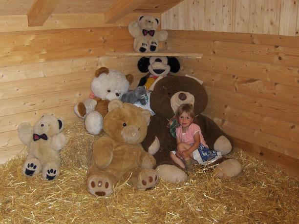 Schlaf im Stroh ©Erlebnishof Weid ©Fotograf; Unbekannt).JPG