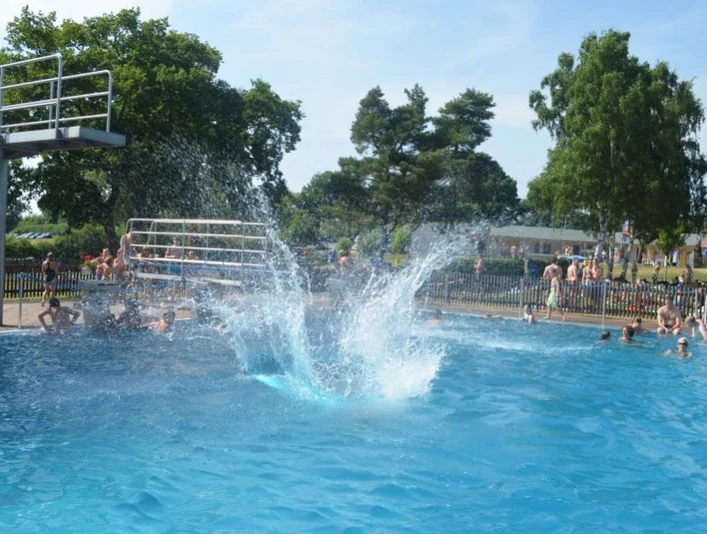 Badespaß im Ludwig-Bender-Bad