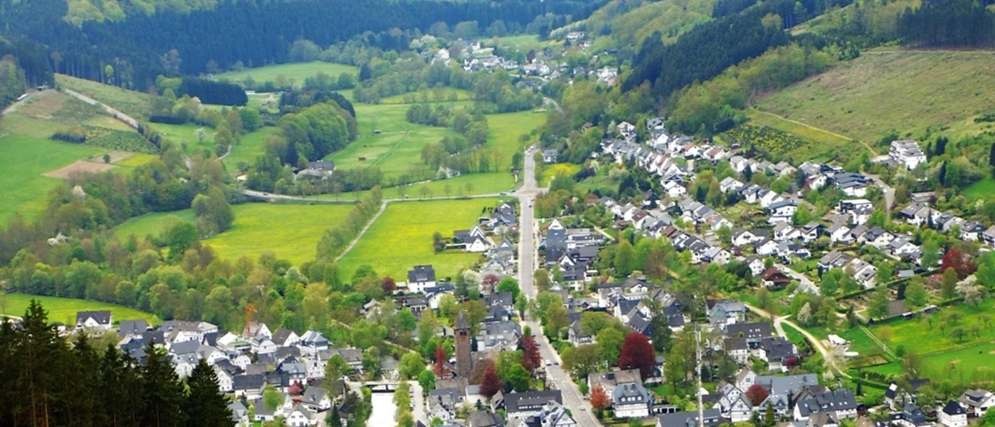 Blick auf Saalhausen