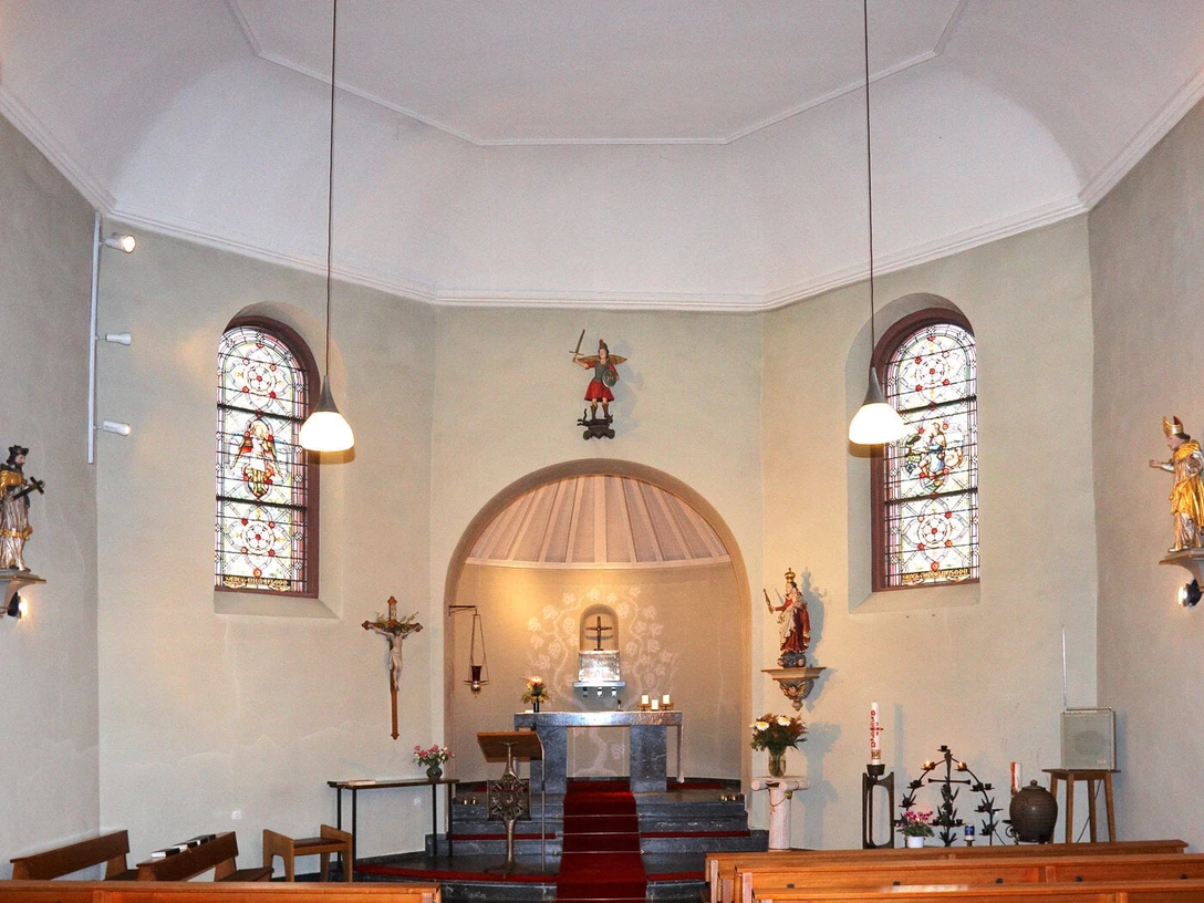 Altarraum der Kirche St. Michael in Ehlhalten