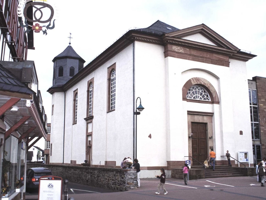 Katholische Pfarrkirche St. Dionysius